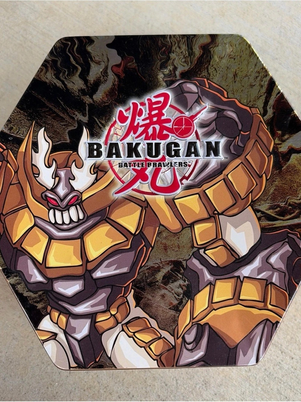 Bakugan Battle Brawlers Collector Tin with Figures and Cards Collector Tin Set